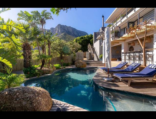 4 BEDROOM PROPERTY TO RENT IN LLANDUDNO